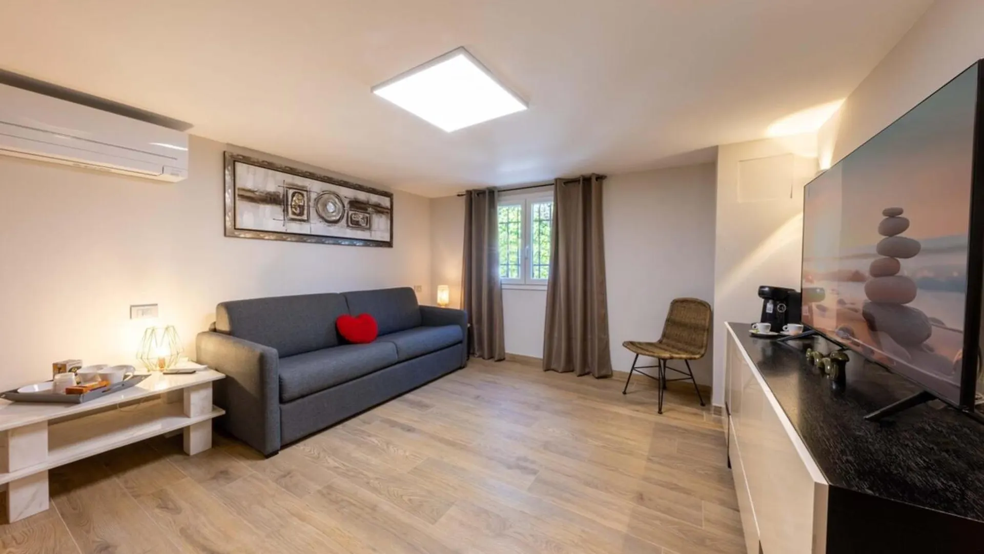 06Ak1 - Villa 4 Bedrooms Swimming Pool And Sauna Villeneuve-Loubet