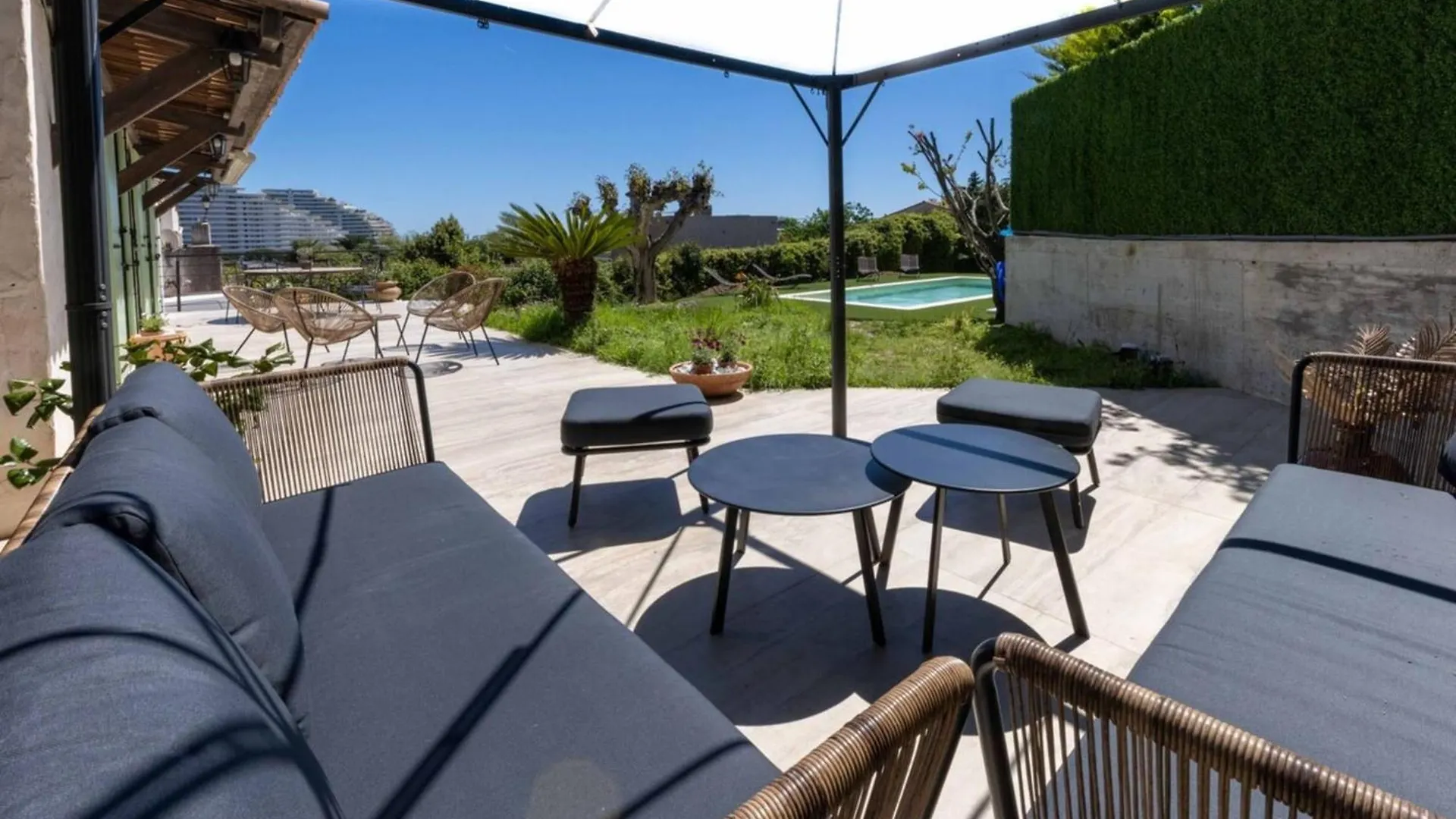 06Ak1 - Villa 4 Bedrooms Swimming Pool And Sauna Villeneuve-Loubet France