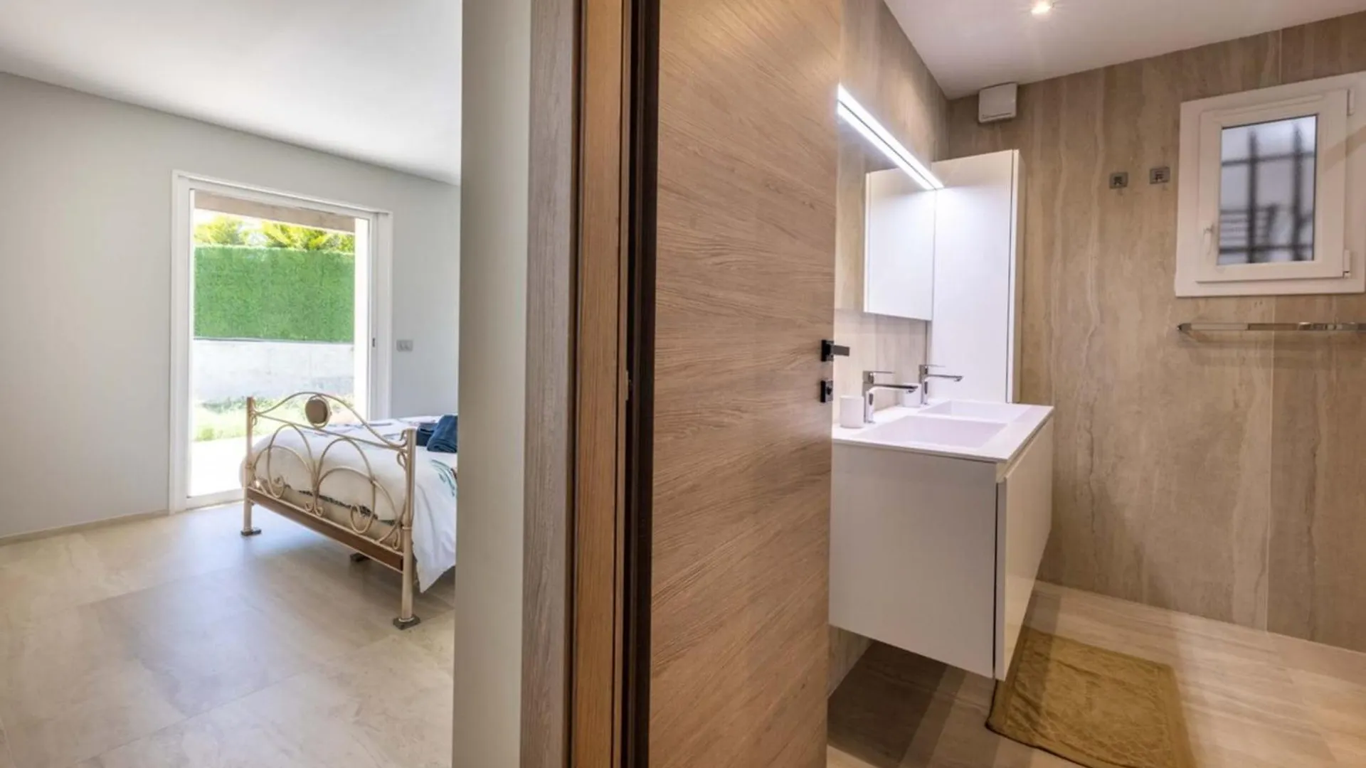 06Ak1 - Villa 4 Bedrooms Swimming Pool And Sauna Villeneuve-Loubet