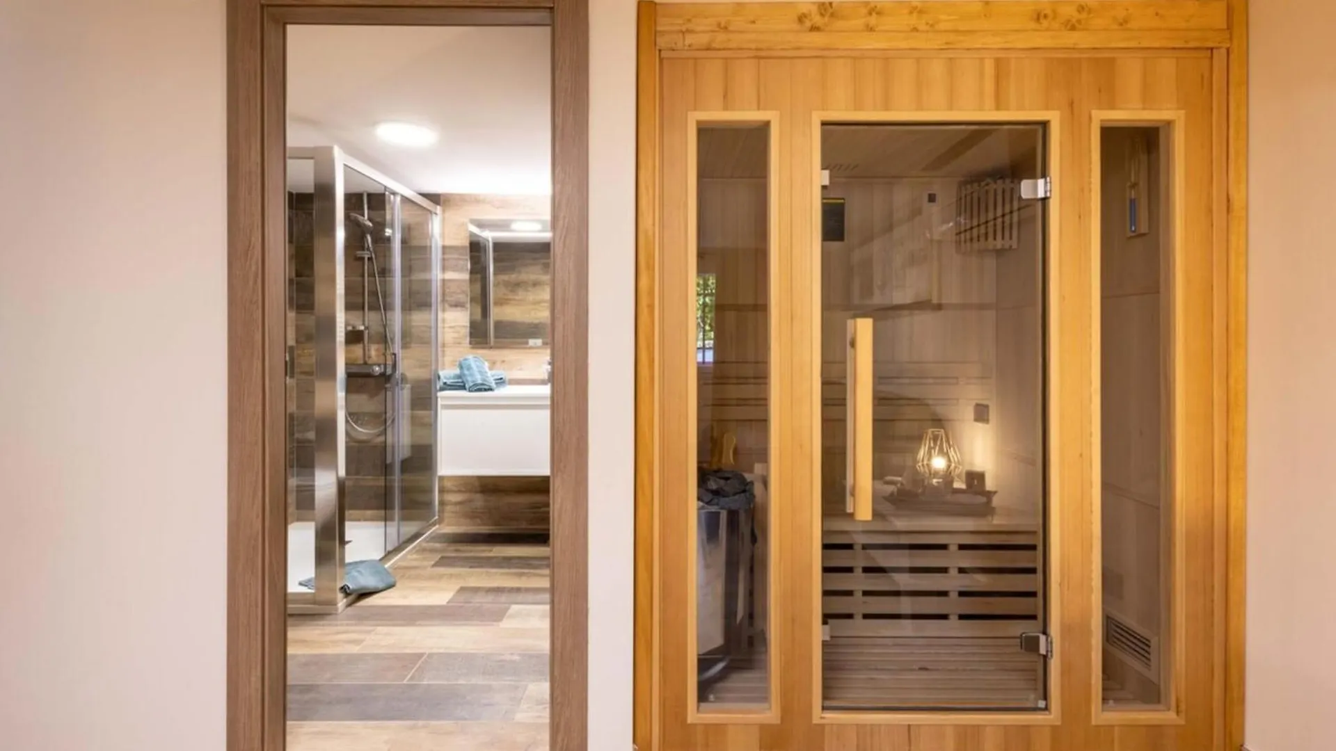 06Ak1 - Villa 4 Bedrooms Swimming Pool And Sauna Villeneuve-Loubet